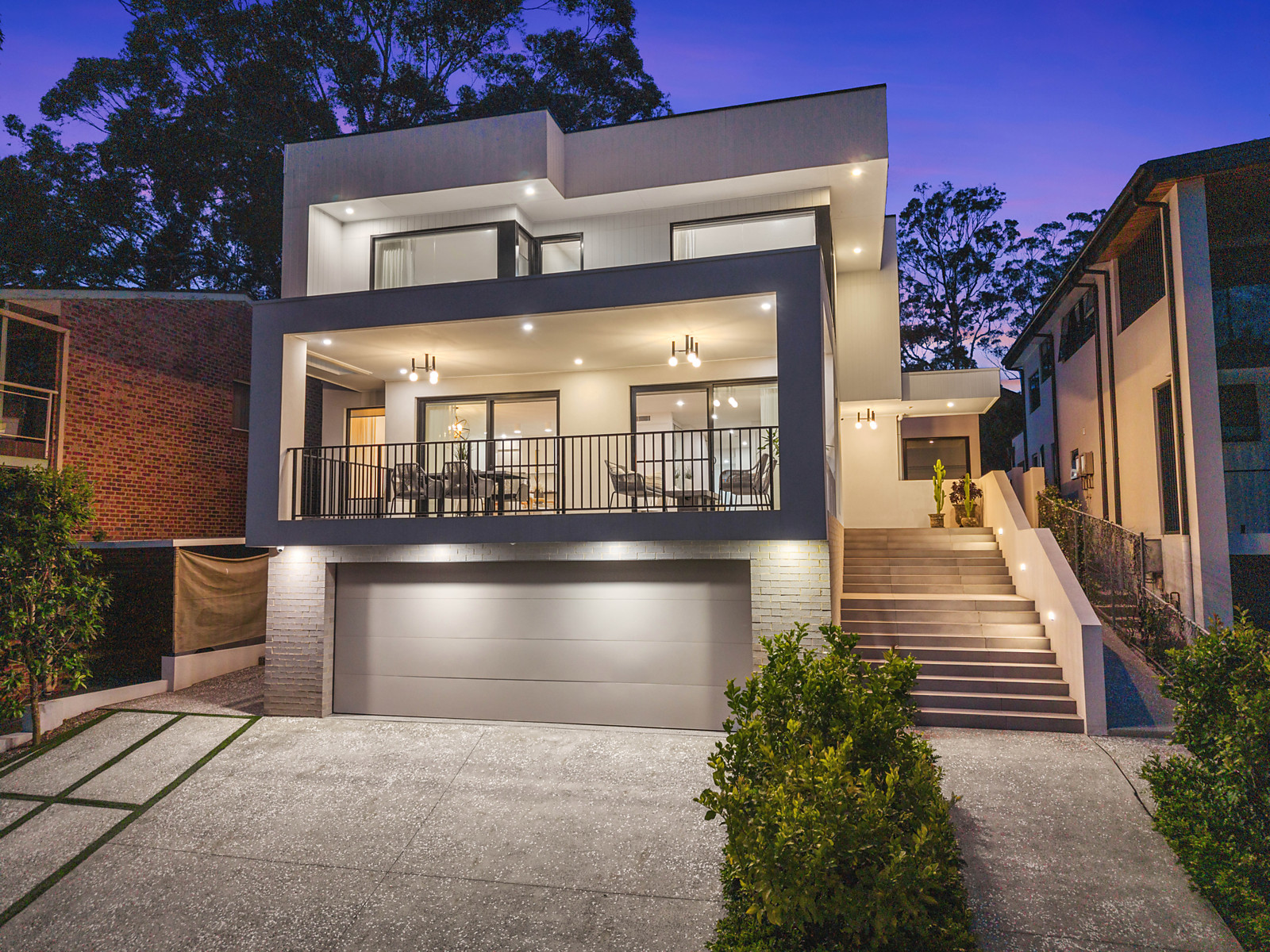 96 Queens Road, Connells Point For Sale by Sydney Sotheby's International Realty - image 2
