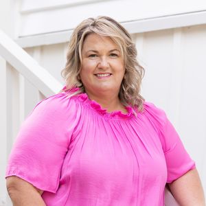 Photo of Rachael Johnson