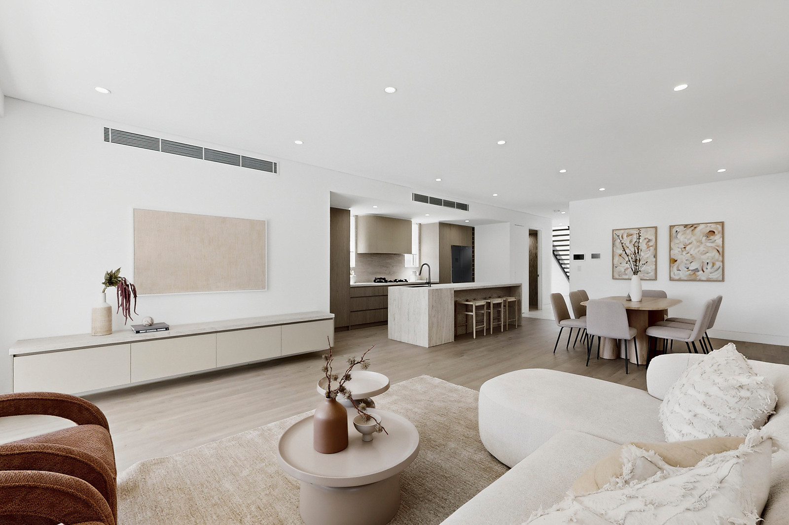 43 Chuter Avenue, Ramsgate For Sale by Sydney Sotheby's International Realty - image 2