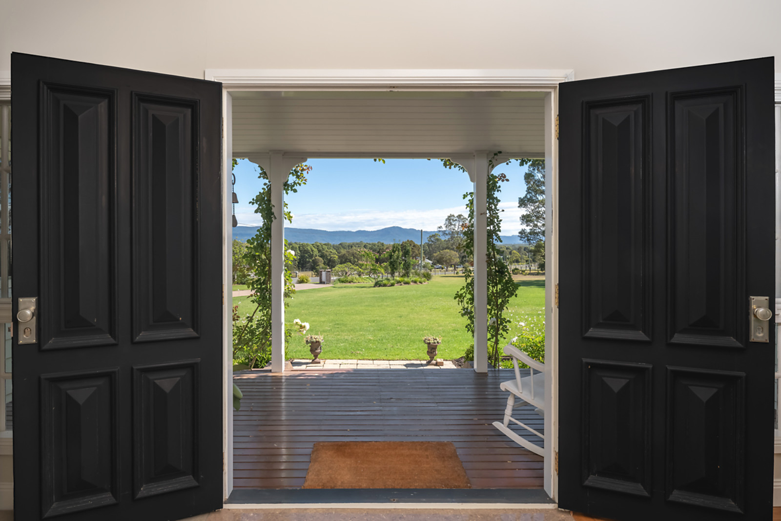 35 Greendale Close, Nowra Hill For Sale by Sydney Sotheby's International Realty - image 8