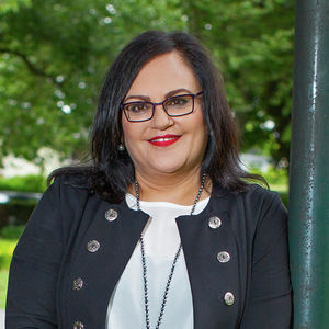 Photo of Debbie Mahia-Enright