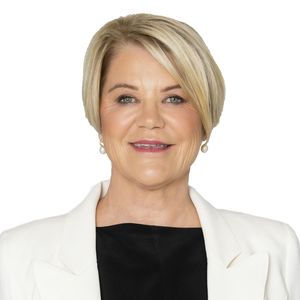 Photo of Alison Aitken