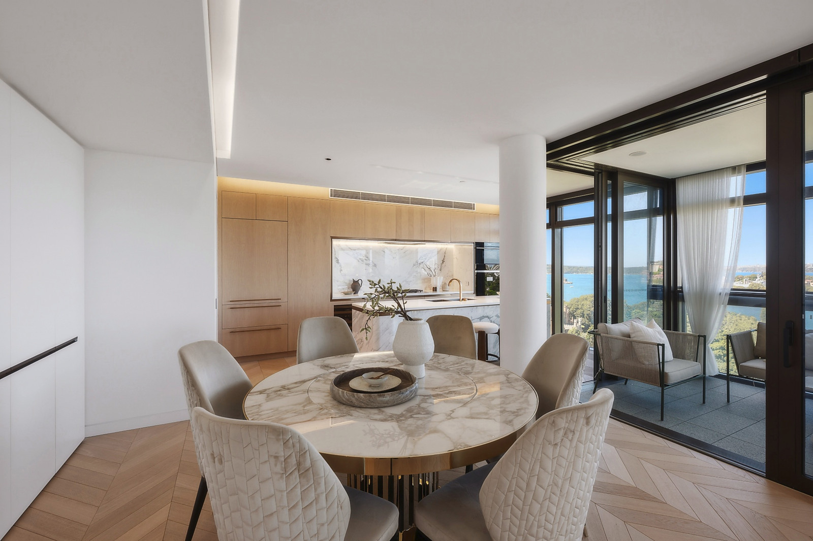 1802/71 Macquarie Street, Sydney Auction by Sydney Sotheby's International Realty - image 7