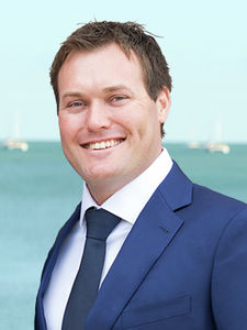 Photo of Daniel Harris
