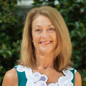 Photo of Donna Watts