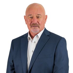 Photo of Basil Lennan