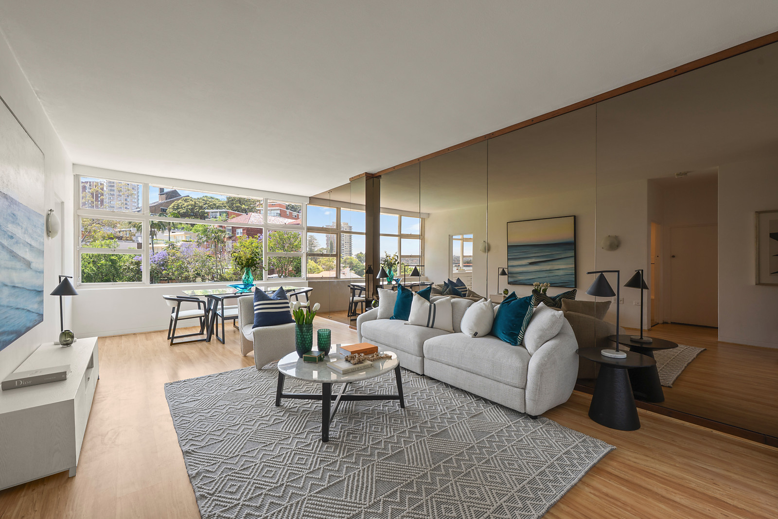 32/11 Yarranabbe Road, Darling Point Auction by Sydney Sotheby's International Realty - image 3
