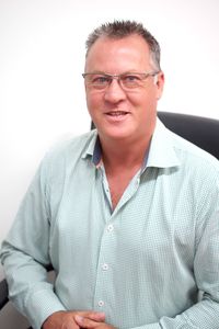 Photo of Warren Daniells