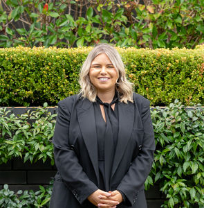 Photo of Isabela Klemich