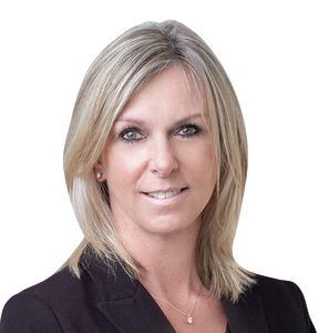 Photo of Emma Luxton