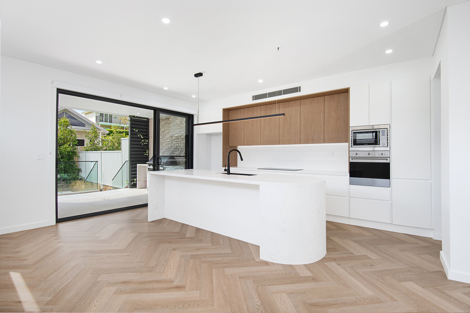 8A Yowie Avenue, Caringbah South For Sale by Sydney Sotheby's International Realty - image 13