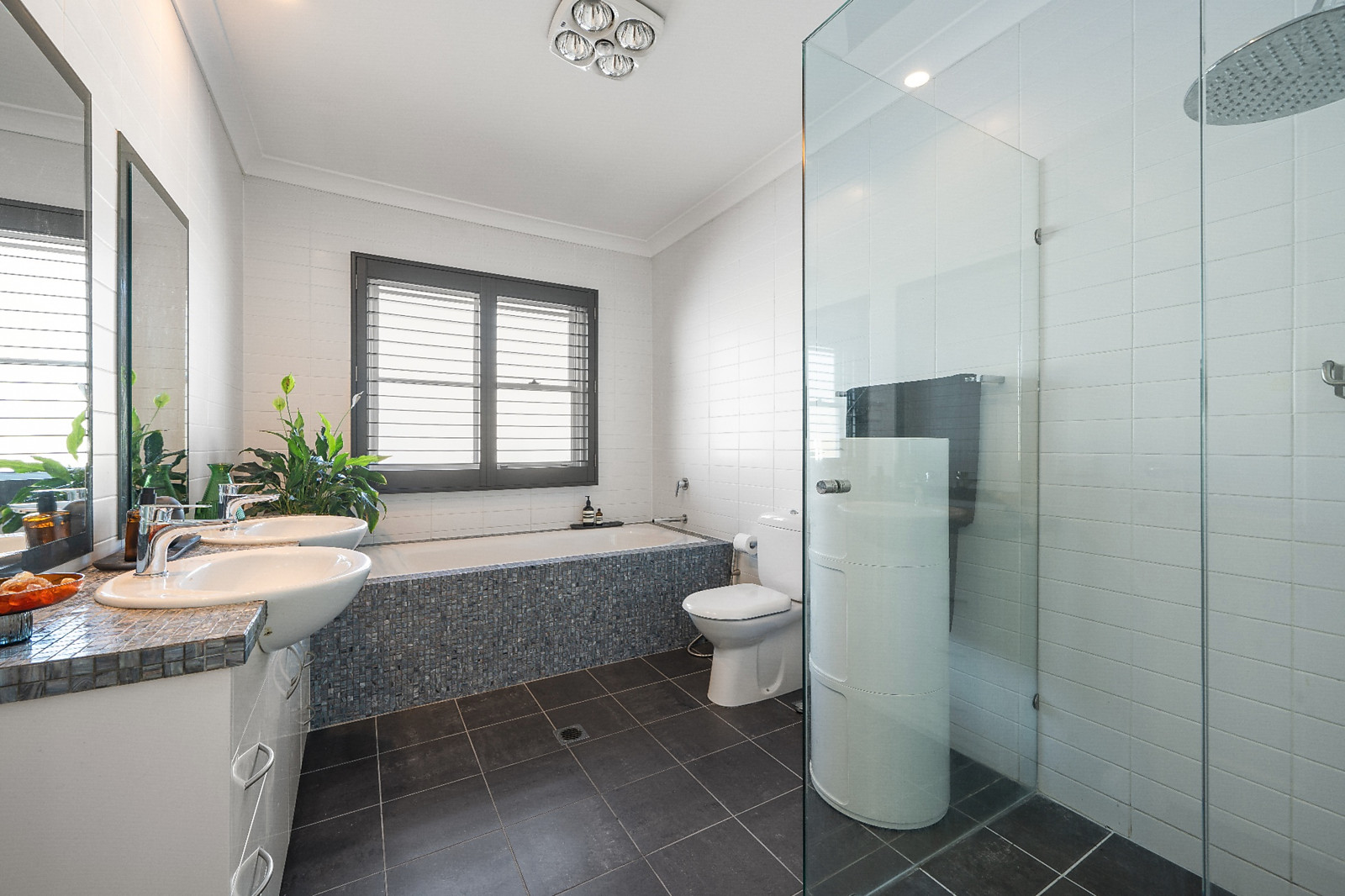 90 Lamrock Avenue, Bondi Beach Auction by Sydney Sotheby's International Realty - image 11