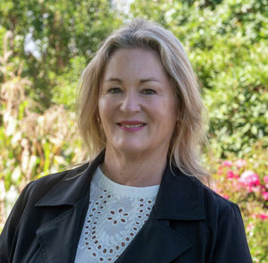 Photo of Angela Parker