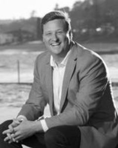 Photo of Andrew Strong