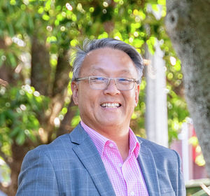 Photo of Stephen Loo