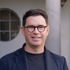 Photo of Josh Powell