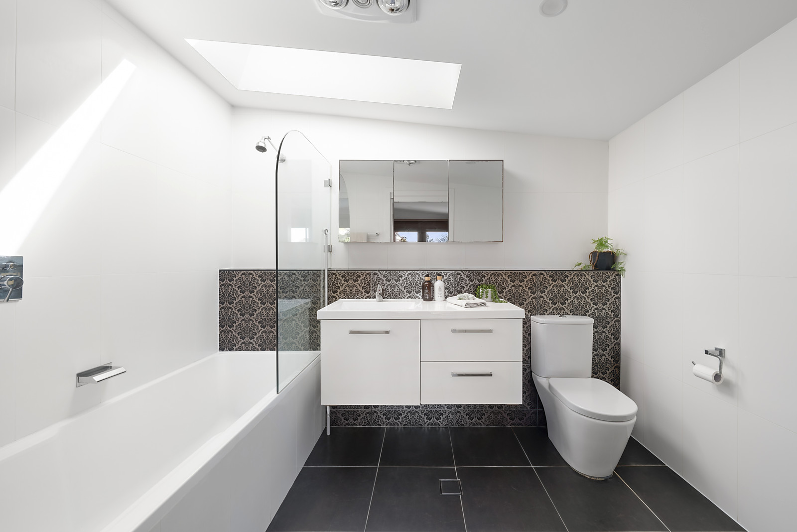 25 Juliett Lane, Marrickville Auction by Sydney Sotheby's International Realty - image 15