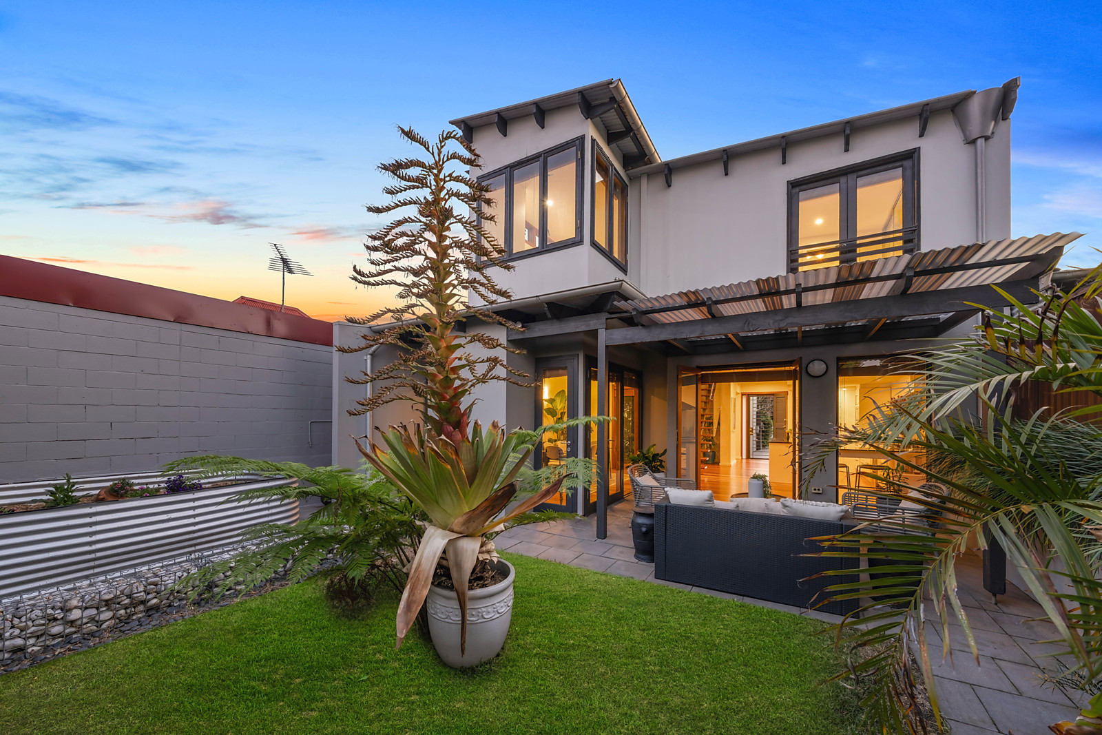 25 Juliett Lane, Marrickville Auction by Sydney Sotheby's International Realty - image 9