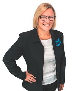 Photo of Sarah Howlett