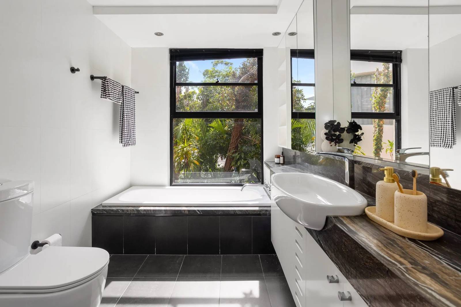 42 Cowdroy Avenue, Cammeray For Lease by Sydney Sotheby's International Realty - image 15